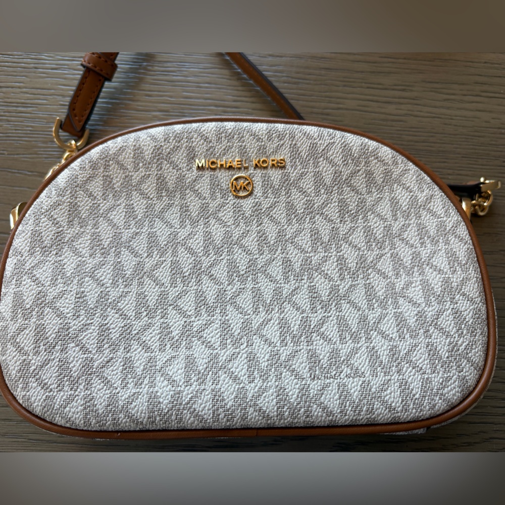 Michael Kors Cream and Brown Crossbody Bag - Picture 2 of 5